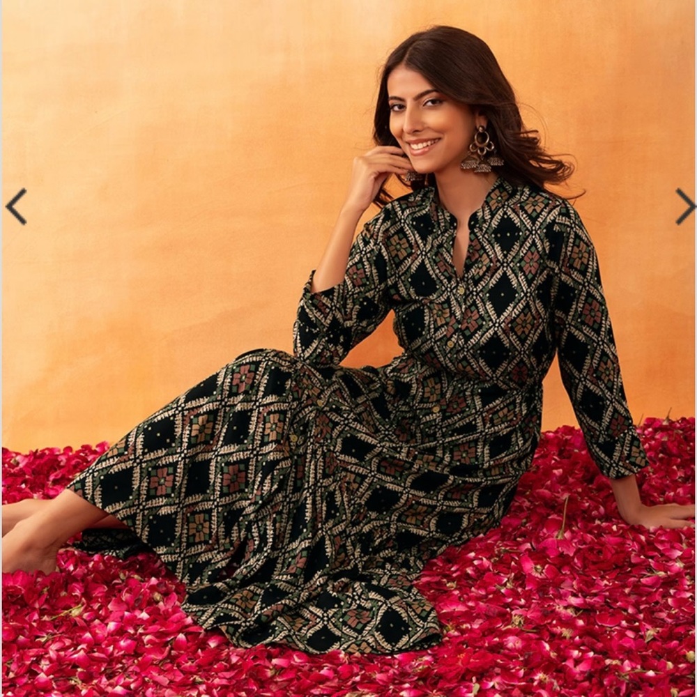 Black Geometric Print Rayon Tiered Dress